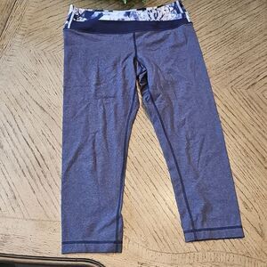 Lululemon crop legging size 6